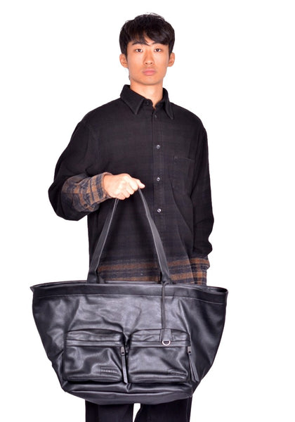 EGONLAB EASTPAK EGON TOTE L FAUX LEATHER BLACK FW26 | DOSHABURI Shop
