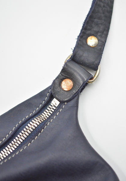 GUIDI BV06 SOFT HORSE FULL GRAIN SMALL FANNY BAG NAVY | DOSHABURI Shop
