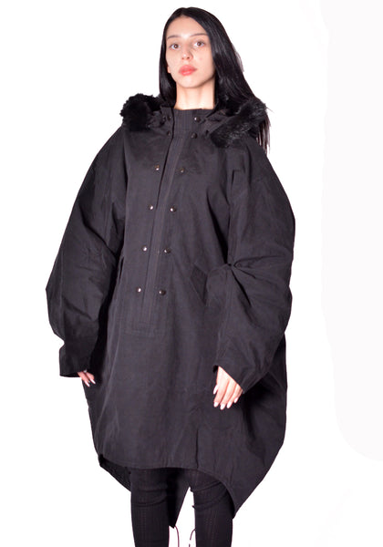KIKO KOSTADINOV WOMEN KKWAW26C05-40 BITTERN HOODED PONCHO ONYX BLACK 2026FW | DOSHABURI Shop 