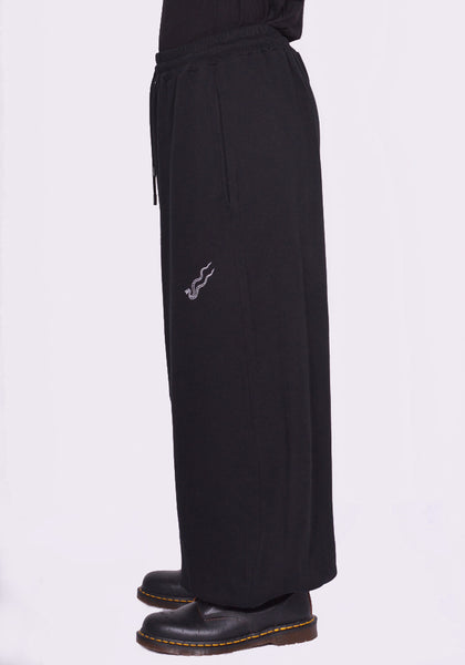 LU'U DAN BAGGY BONTAN SWEATEPANTS BLACK SS25 | DOSHABURI Shop