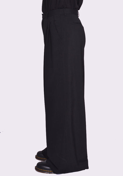 LU'U DAN JUMBO WIDE LEG TROUSERS BLACK SS25 | DOSHABURI Online Shop