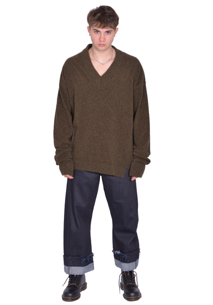 MAINA YEE KANE V-NECK WOOL KNIT SWEATER FOREST FW25 | DOSHABURI Shop