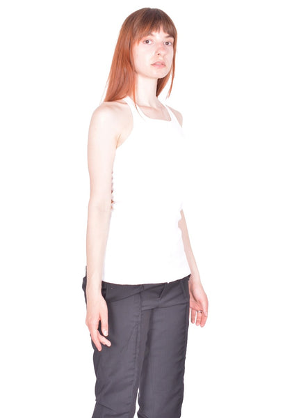 MATIERES FECALES CROSS SEAM TANK KNIT SCLERA WHITE SS26 | DOSHABURI Shop