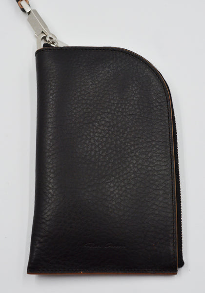 RICK OWENS MEN LEATHER NECKWALLET BLACK FW25 | DOSHABURI Online Shop