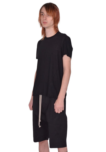 RICK OWENS MEN SHORT LEVEL T-SHIRT BLACK SS26 | DOSHABURI Shop