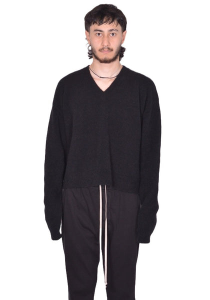 RICK OWENS MEN TOMMY V-NECK KNIT SWEATER BLACK FW25 | DOSHABURI Shop