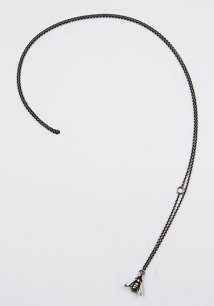 WERKSTATT:MÜNCHEN M7492 CHAIN MINI NECKLACE BEE SILVER | DOSHABURI Shop
