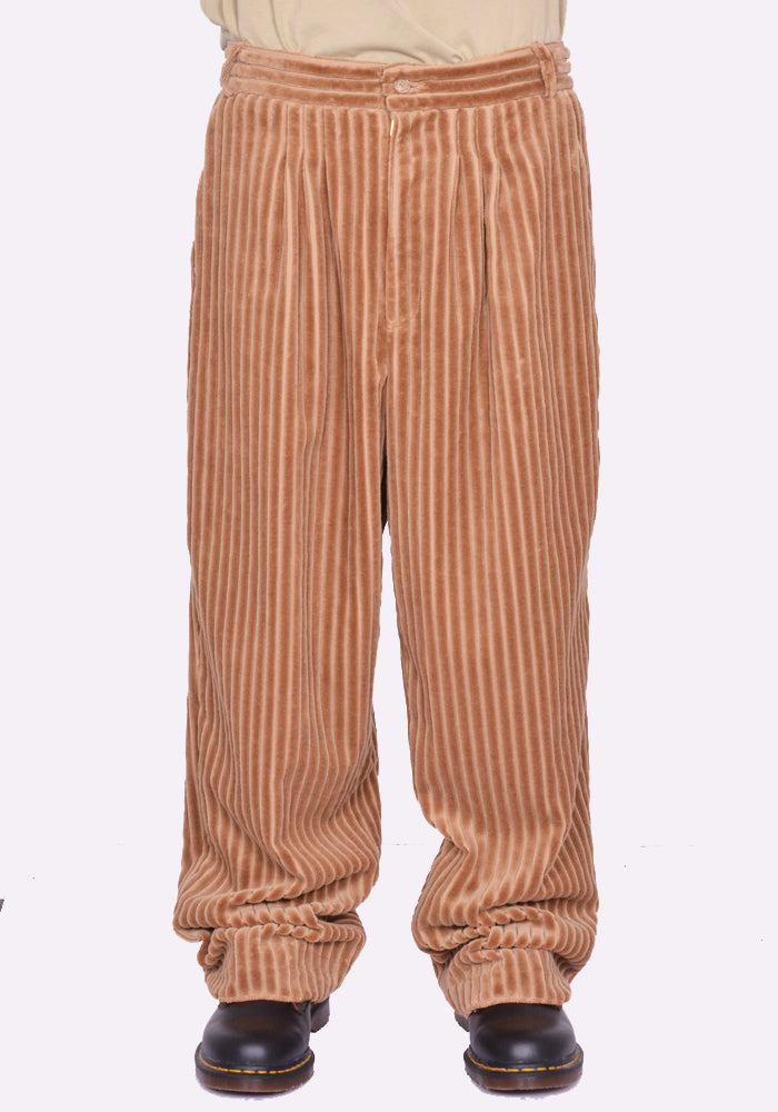 BLESS Nº 78 3040 ULTRA WIDE PLEATED TROUSERS JUMBO CORDUROY BEIGE | DOSHABURI Onlien Shop