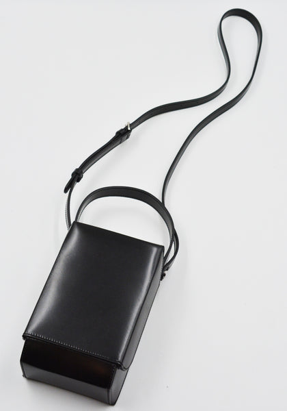 MERRYL TIELMAN FRANK CROSSBODY BAG SHINY BLACK | DOSHABURI Online Shop