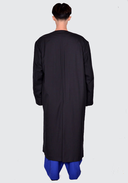 MARINA YEE 0021-999 OVERSIZED COLLORLESS COAT BLACK SS24 | DOSHABURI Online Shop